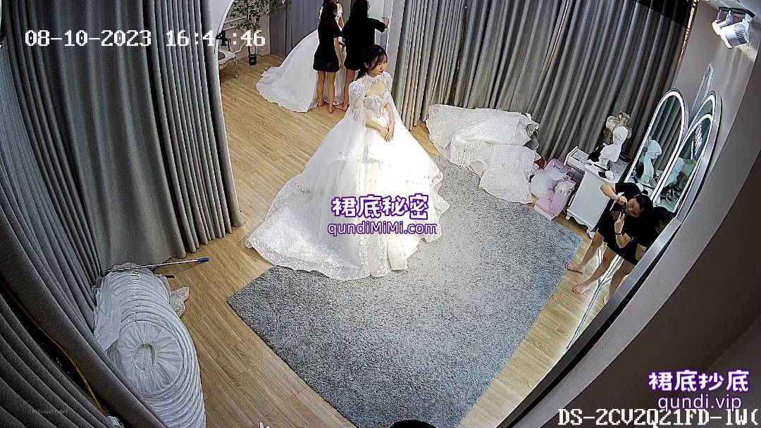 新娘婚纱多角度试衣间 惊现最美军嫂-6