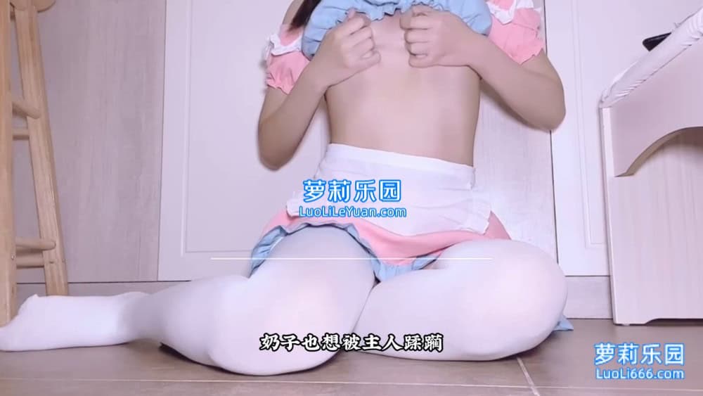 15老公一边操我一边玩弄我的豆豆.mp4